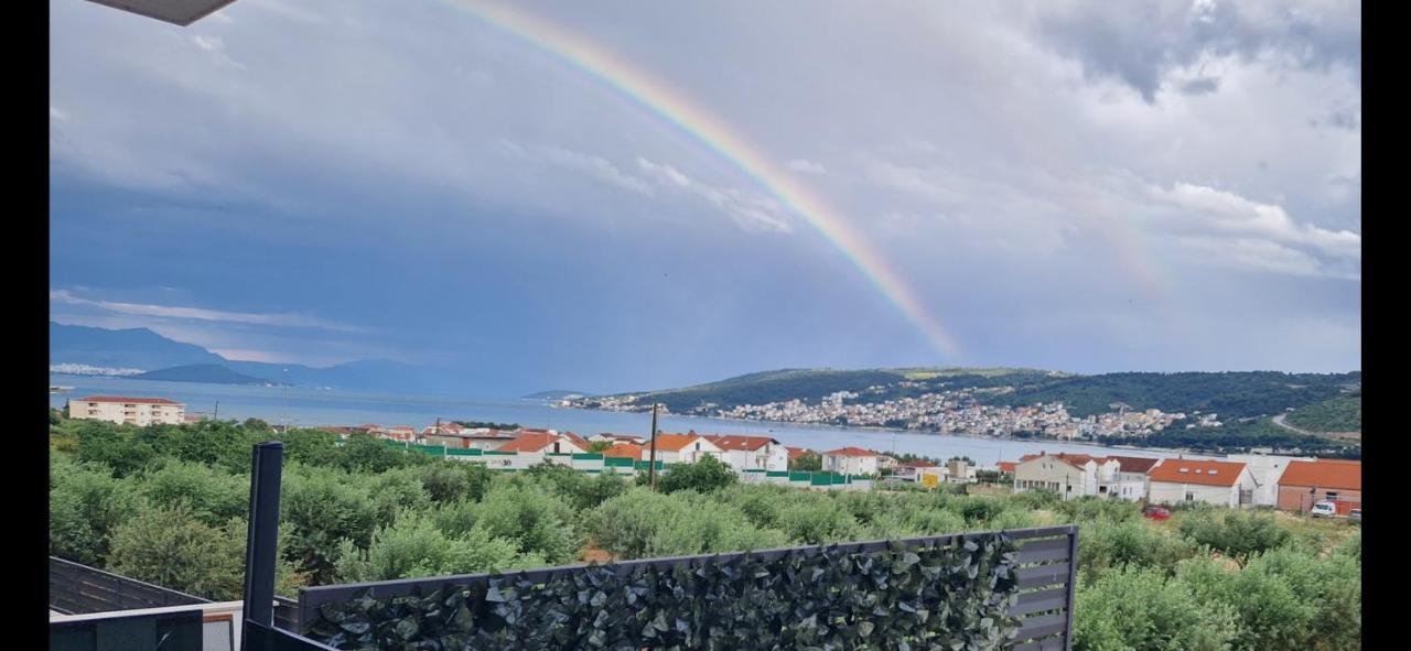 Apartman Marcelina 1 With Private Pool Trogir Exteriör bild